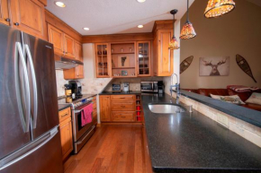3Br Ski-in, Ski-out & Private Sauna condo